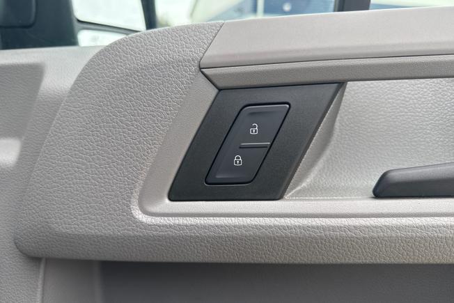 Volkswagen Crafter Photo 23