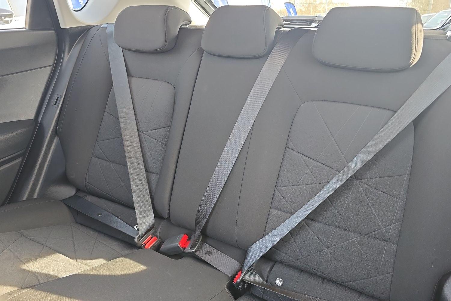 Hyundai BAYON Photo 19
