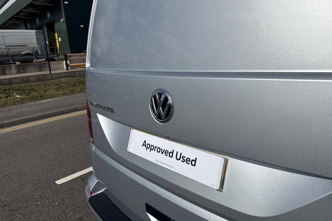 VOLKSWAGEN Transporter Photo 26