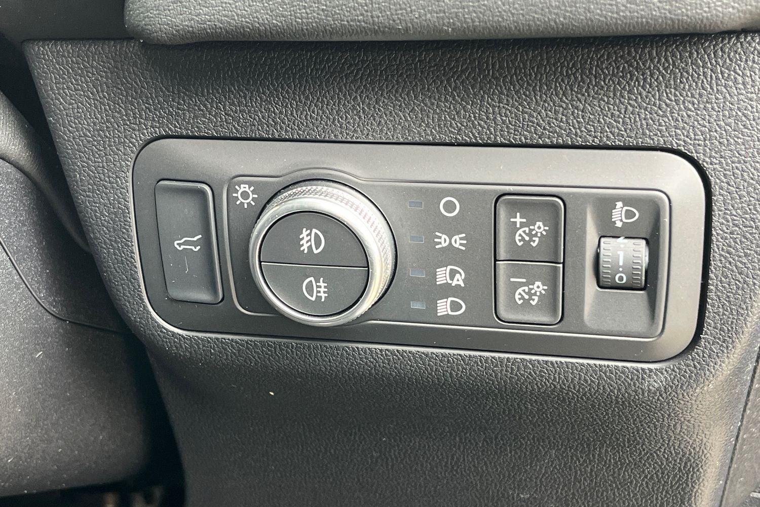Ford KUGA Photo 32