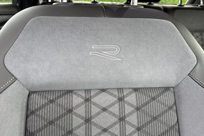 VOLKSWAGEN T-Roc Photo 35