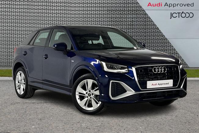 AUDI Q2 Photo 1