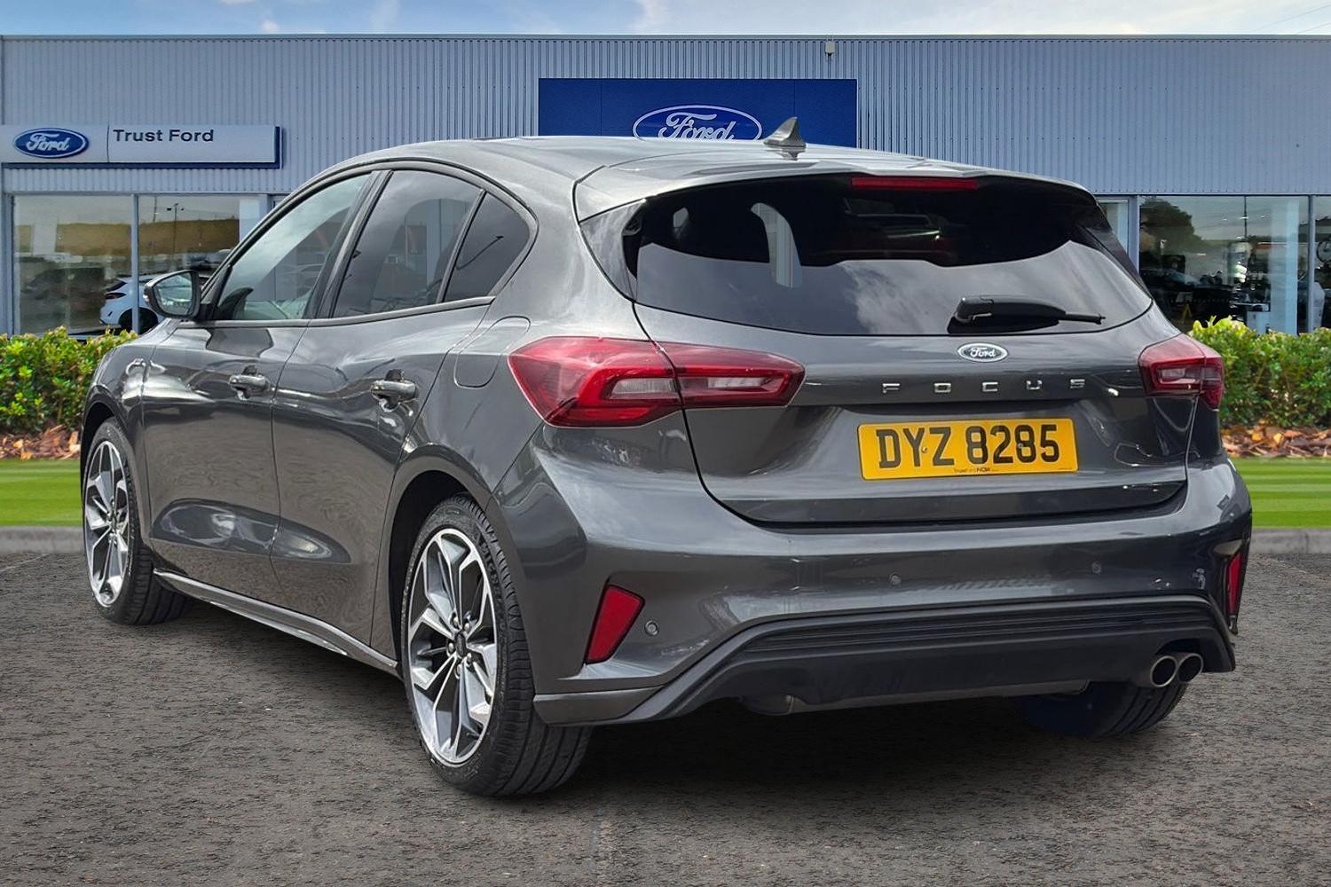 Ford Focus Photo 1
