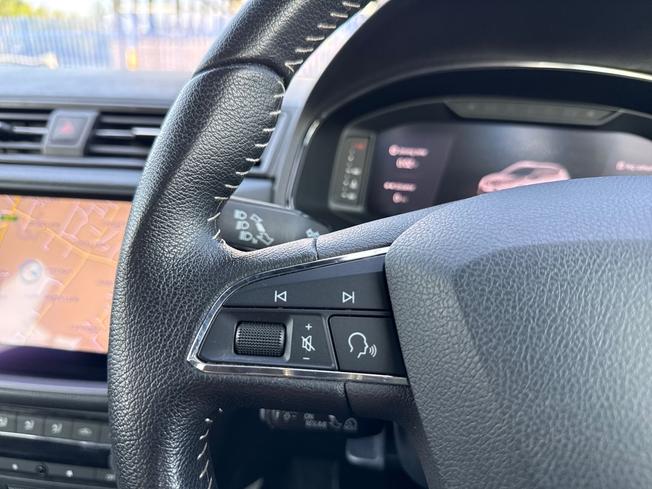 SEAT Arona Photo 16