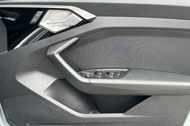 AUDI A1 Photo 40