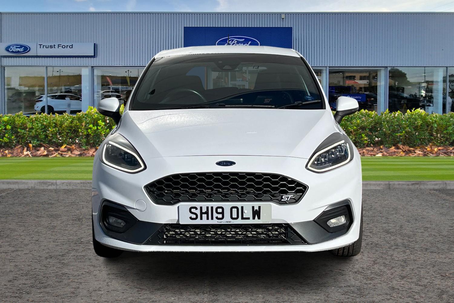 Ford FIESTA Photo 5