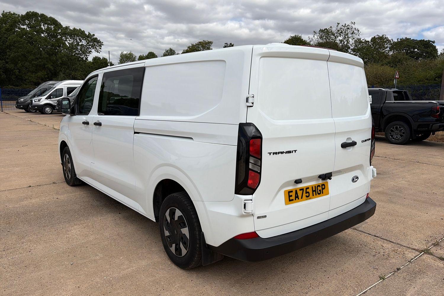 Ford TRANSIT CUSTOM Photo 1