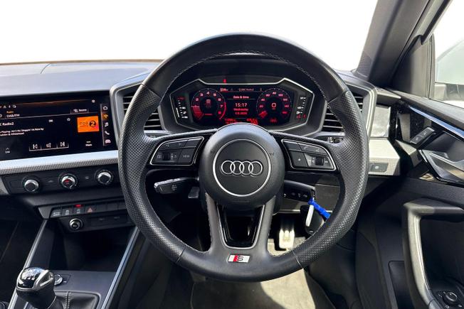 AUDI A1 Photo 11