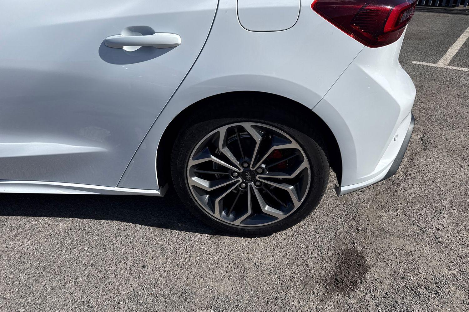 Ford Focus Photo 34