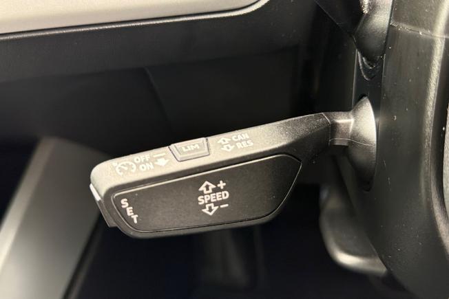 AUDI Q4 E-Tron Photo 54