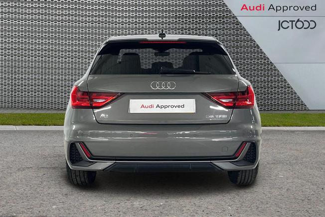 AUDI A1 Photo 7