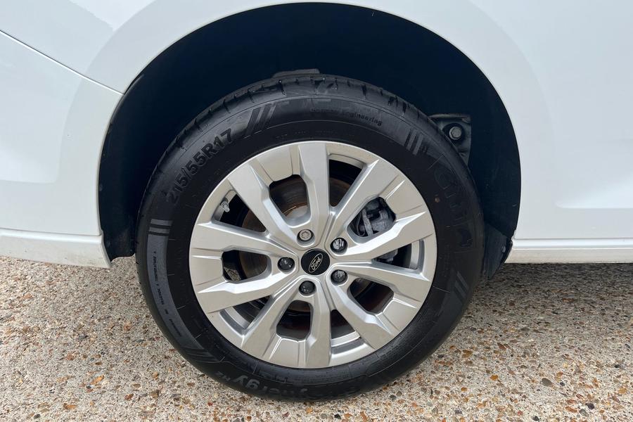Ford TRANSIT CONNECT Photo autoimg-f335115bdc5dca928a5feda929571b91f3ded54a.jpg