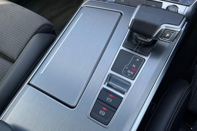 AUDI A6 Avant Photo 44