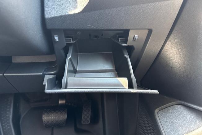 VOLKSWAGEN Caddy Photo 43