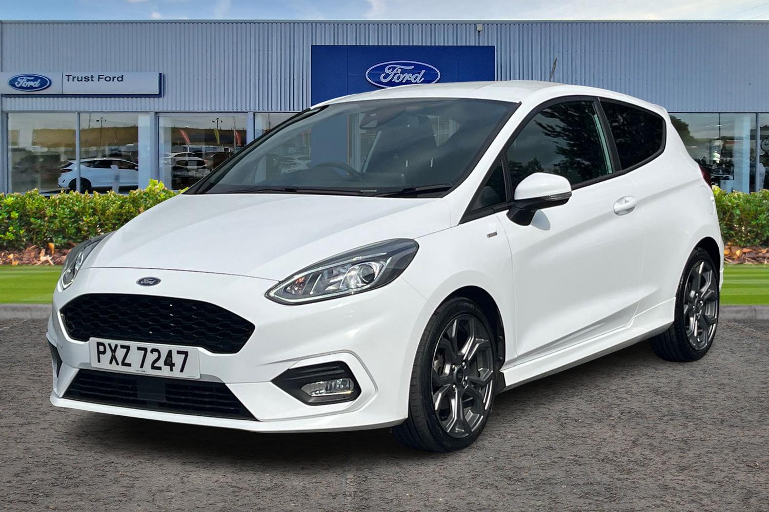 Ford FIESTA Photo 4