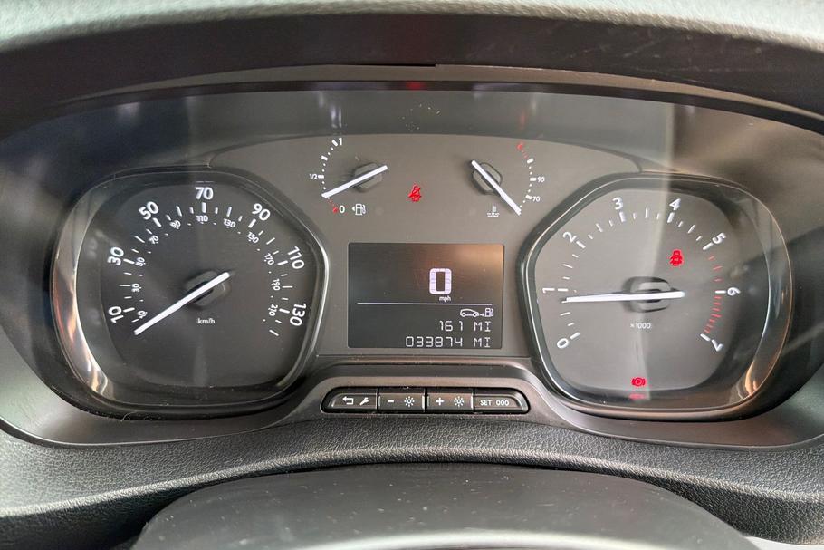 Used Citroen Dispatch MC72KXO 37