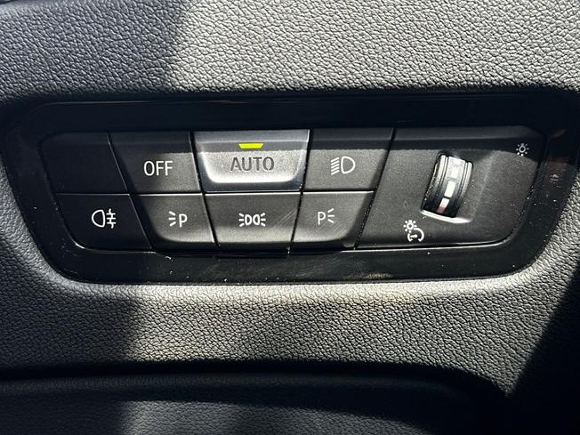 BMW 2 Series Photo 36