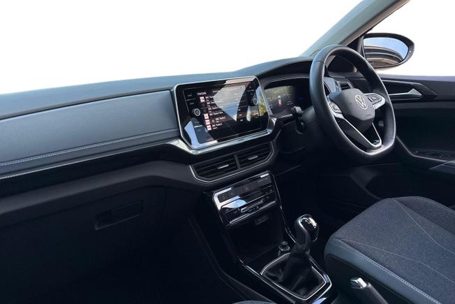 VOLKSWAGEN T-Cross Photo 2