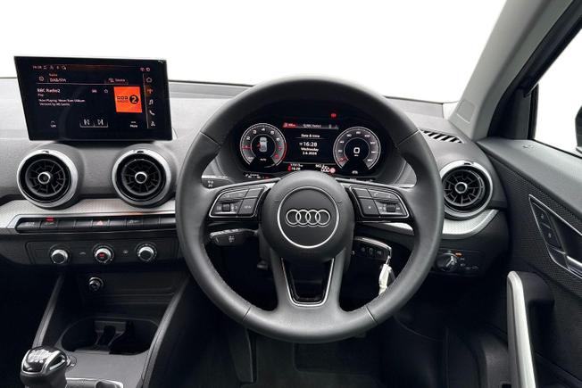 AUDI Q2 Photo 11
