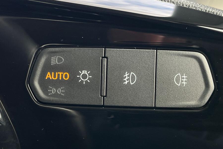 Ford TOURNEO CONNECT Photo autoimg-f34678559c63a18be93b80d6dc41237314c24814.jpg