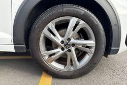 VOLKSWAGEN Taigo Photo 5