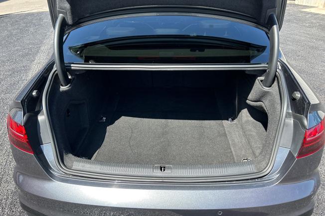 AUDI A4 Photo 12