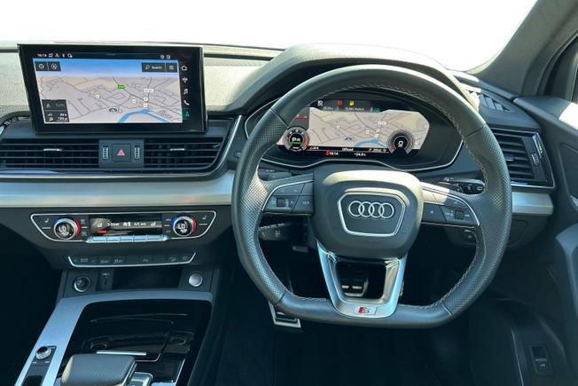 AUDI Q5 Photo 11