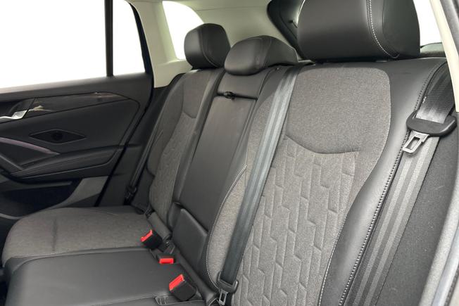 VOLKSWAGEN Tiguan Photo 9