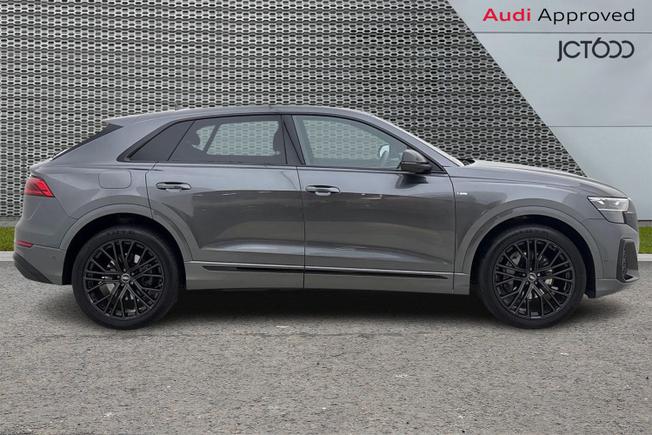 Audi Q8 Photo 4