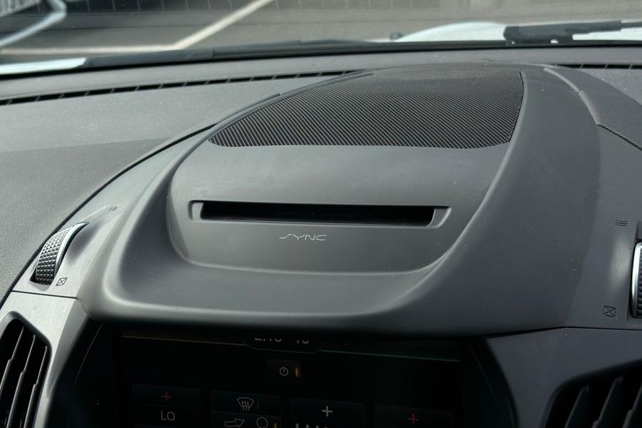 Ford KUGA Photo autoimg-f3517ac85557e77f94d2c2e3507504dff2061c73.jpg