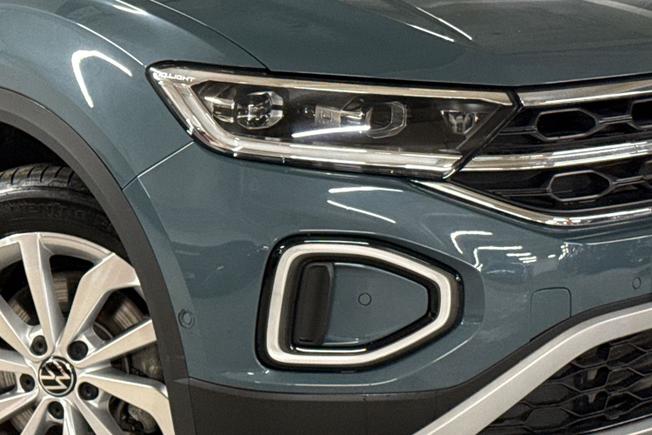 VOLKSWAGEN T-Roc Photo 19