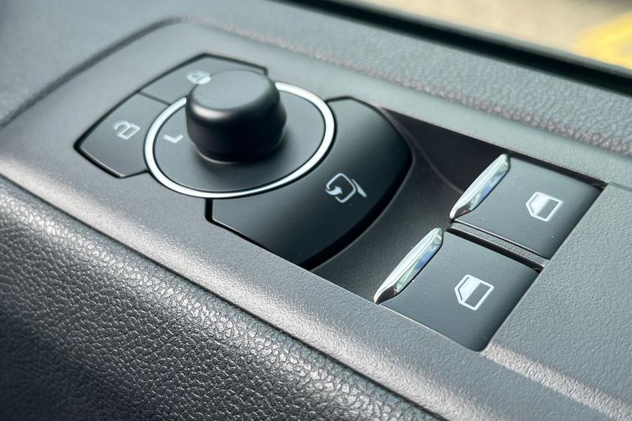 Ford TRANSIT CUSTOM Photo autoimg-f3598e6346853dad5b100817aaa1667b9c79bed7.jpg