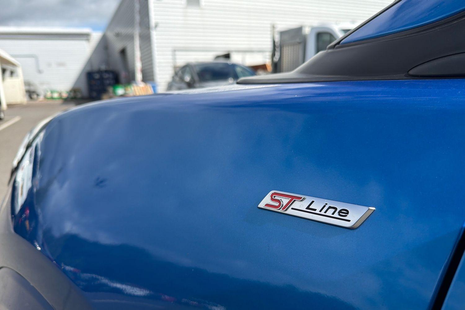 Ford PUMA Photo 38
