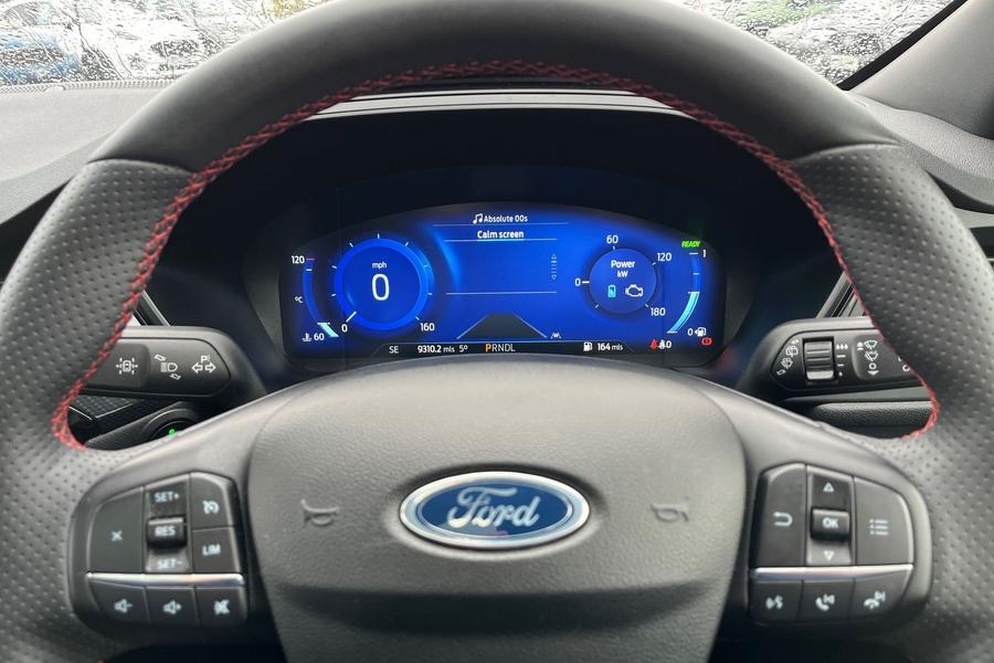 Ford Kuga Photo autoimg-f35dd534ce5930d192eb0691fc3b3424d605ec6b.jpg