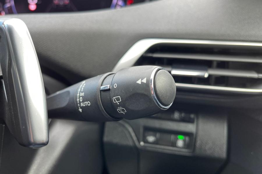 Peugeot 3008 Photo autoimg-f35f59d3b0b8ee38af8dc820a2f035ab2ae1ad2a.jpg