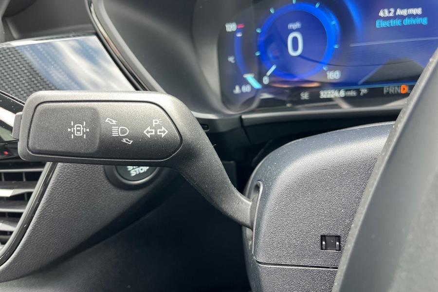 Ford Kuga Photo autoimg-f361bcf86da6c1e1d27340c12fda4e6847b74cfc.jpg