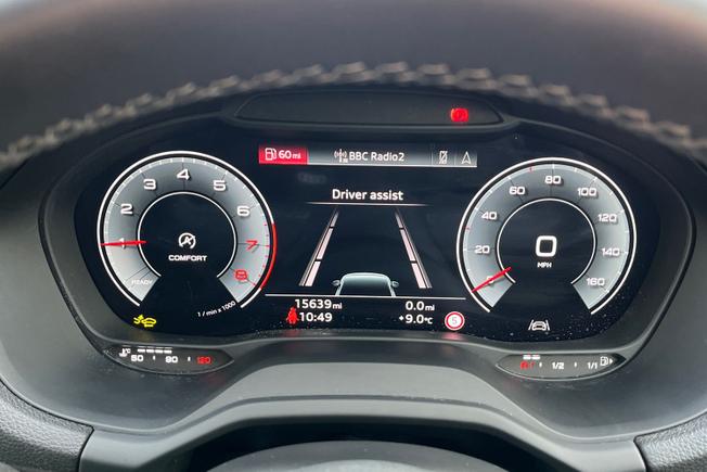 Audi Q2 Photo 16