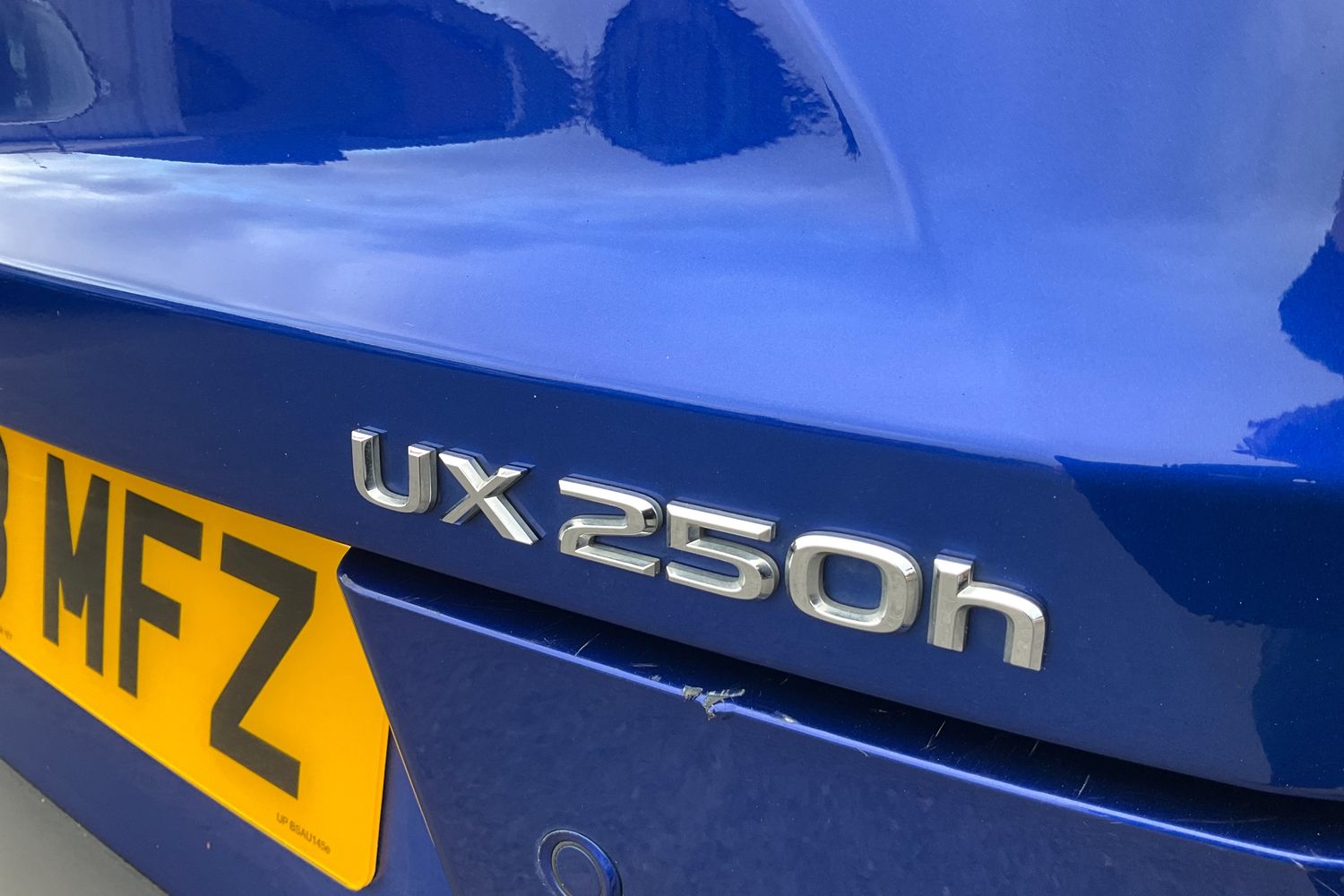 Lexus UX Photo 37