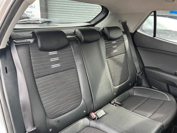 Kia Stonic Photo autoimg-f366c9ee411b1a4beec17a9a5c0c85247fbc68fd.jpg