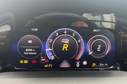 Volkswagen Golf Photo autoimg-f367272a8203d03e1aa4f2024bb14cff3a1fc043.jpg