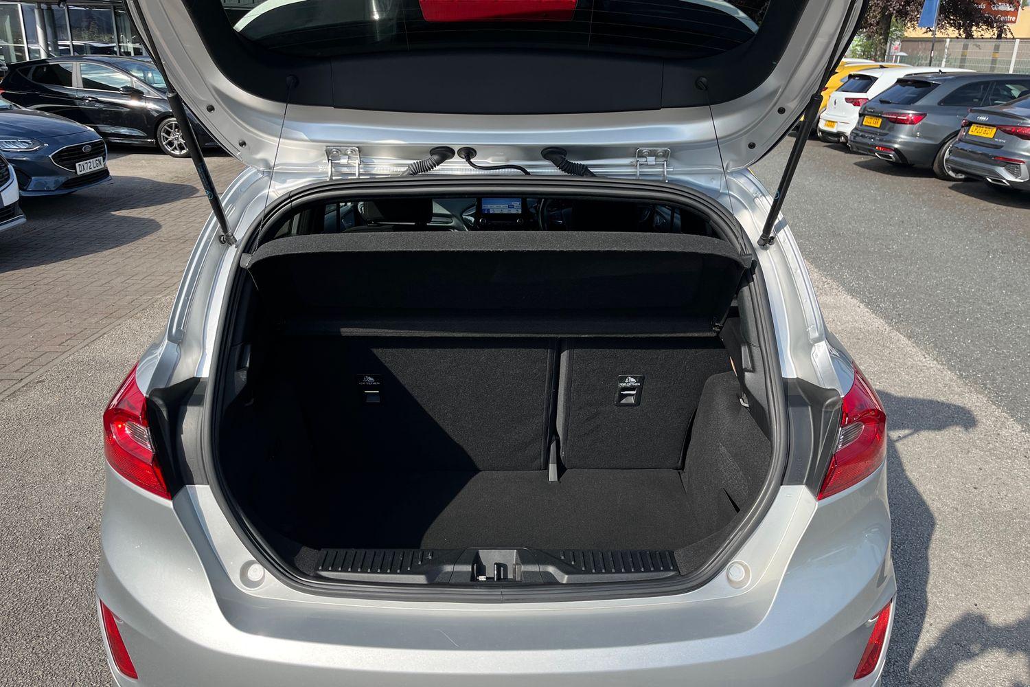 Ford FIESTA Photo 20