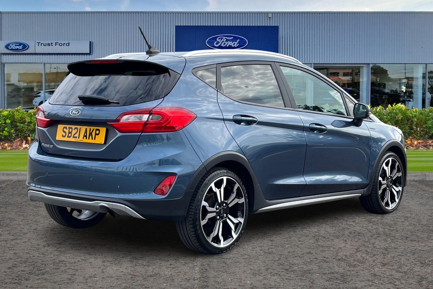 Ford Fiesta Photo 3