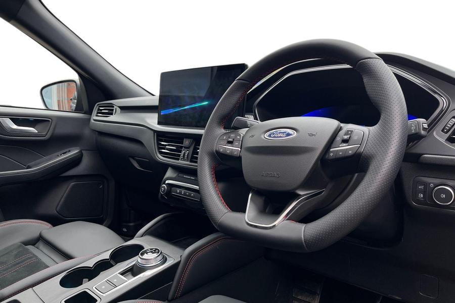 Ford Kuga Photo autoimg-f36a5aa6d5e15f9174a251eac6bf20ffc228483c.jpg