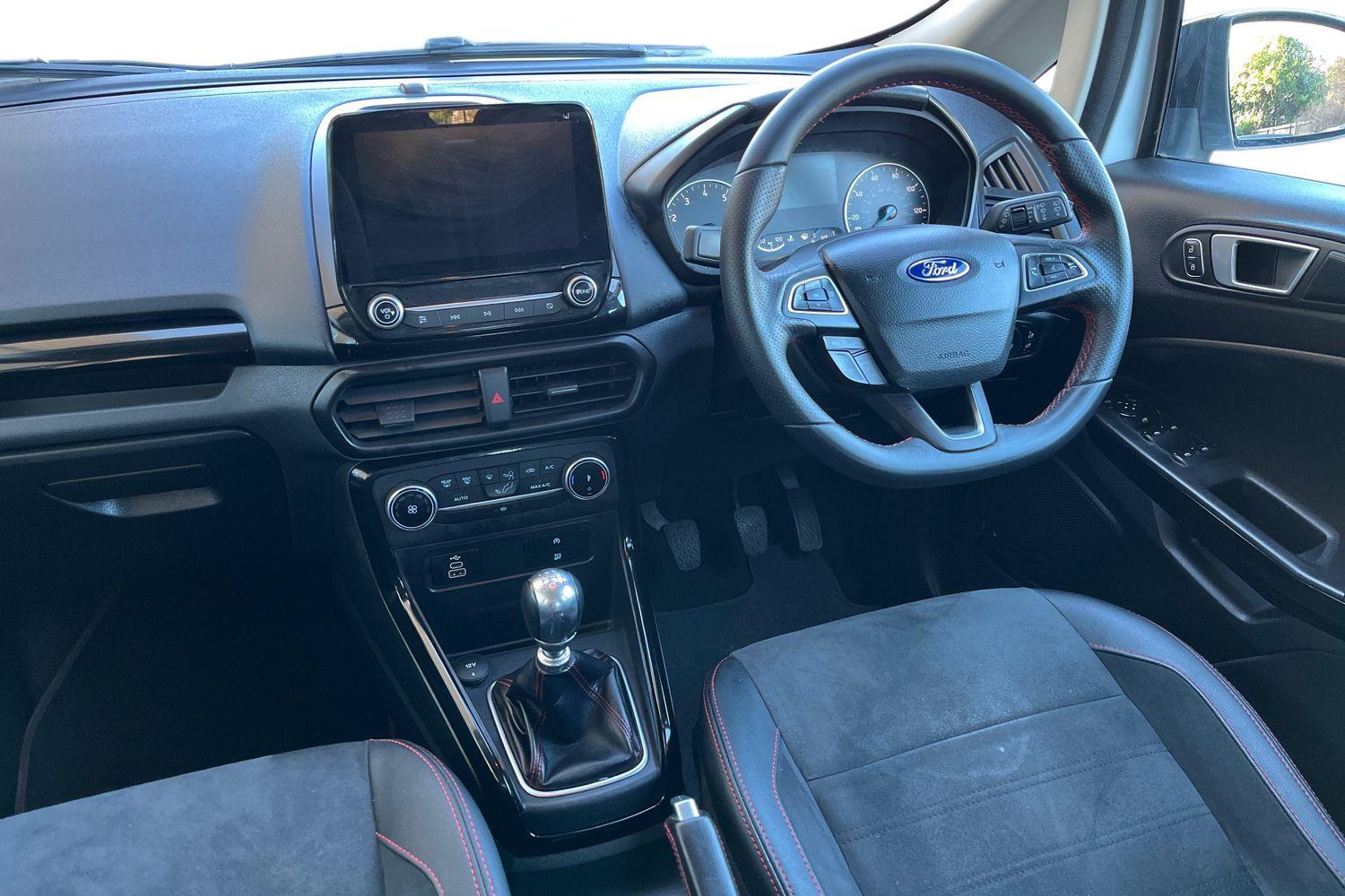 Ford ECOSPORT Photo 10