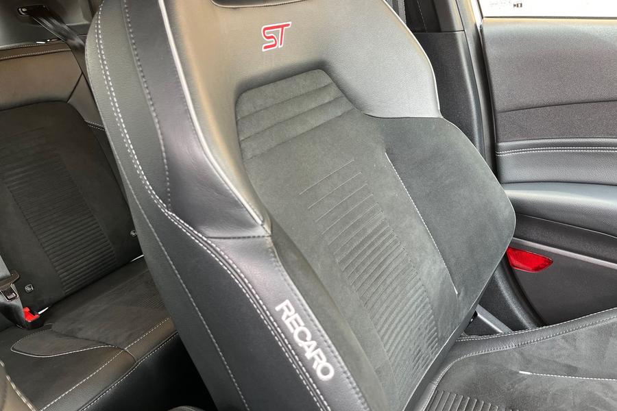 Ford FIESTA Photo autoimg-f37301a134b0c92fd0c320d1fb1bf7b3e85306bd.jpg