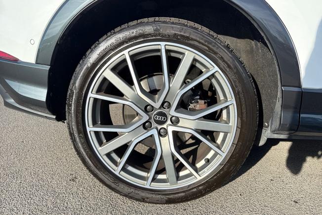 AUDI Q3 Photo 5