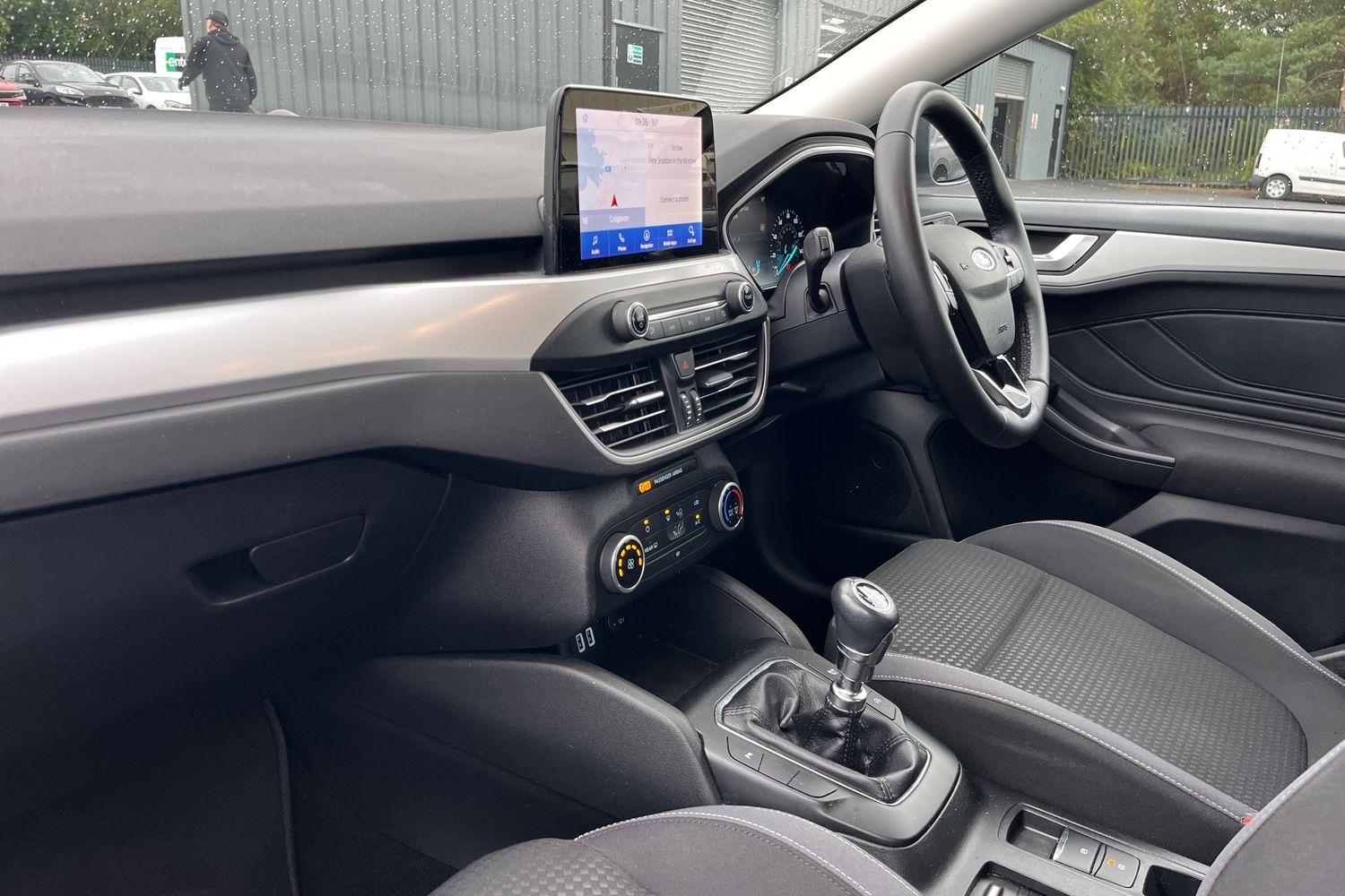 Ford FOCUS Photo 17