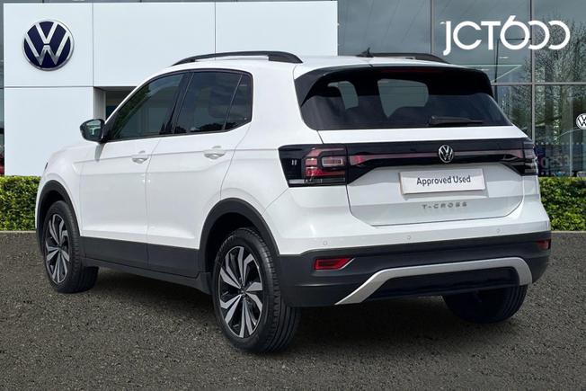 VOLKSWAGEN T-Cross Photo 3