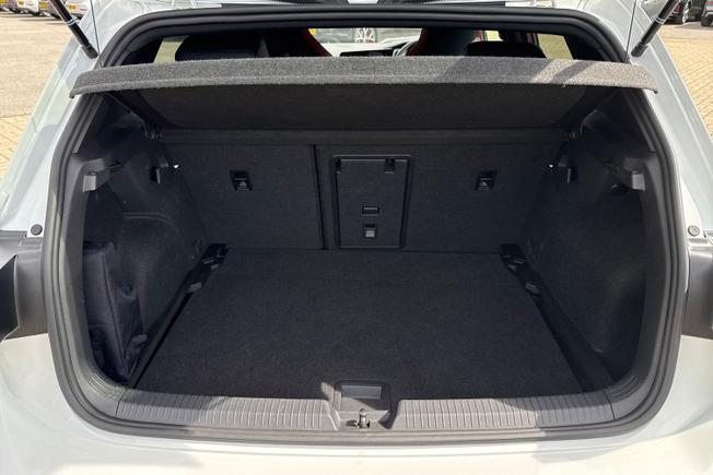 Volkswagen Golf Photo 12