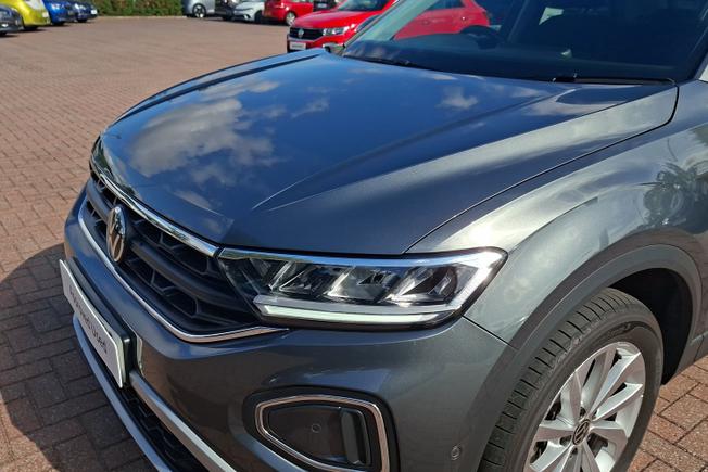Volkswagen T-Roc Photo 19
